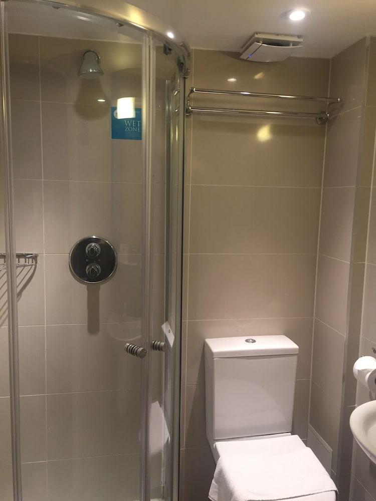 Grand Concerto Hotel Londra